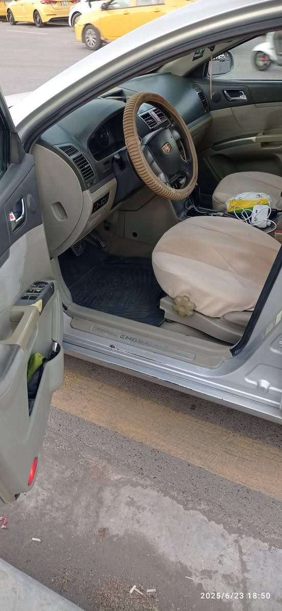 جيلي أم كراند c7. للبيع بسمي بابل كفالة عامه السعر 60 وبيها مجال قليل ***********  أبو علي الحربي
