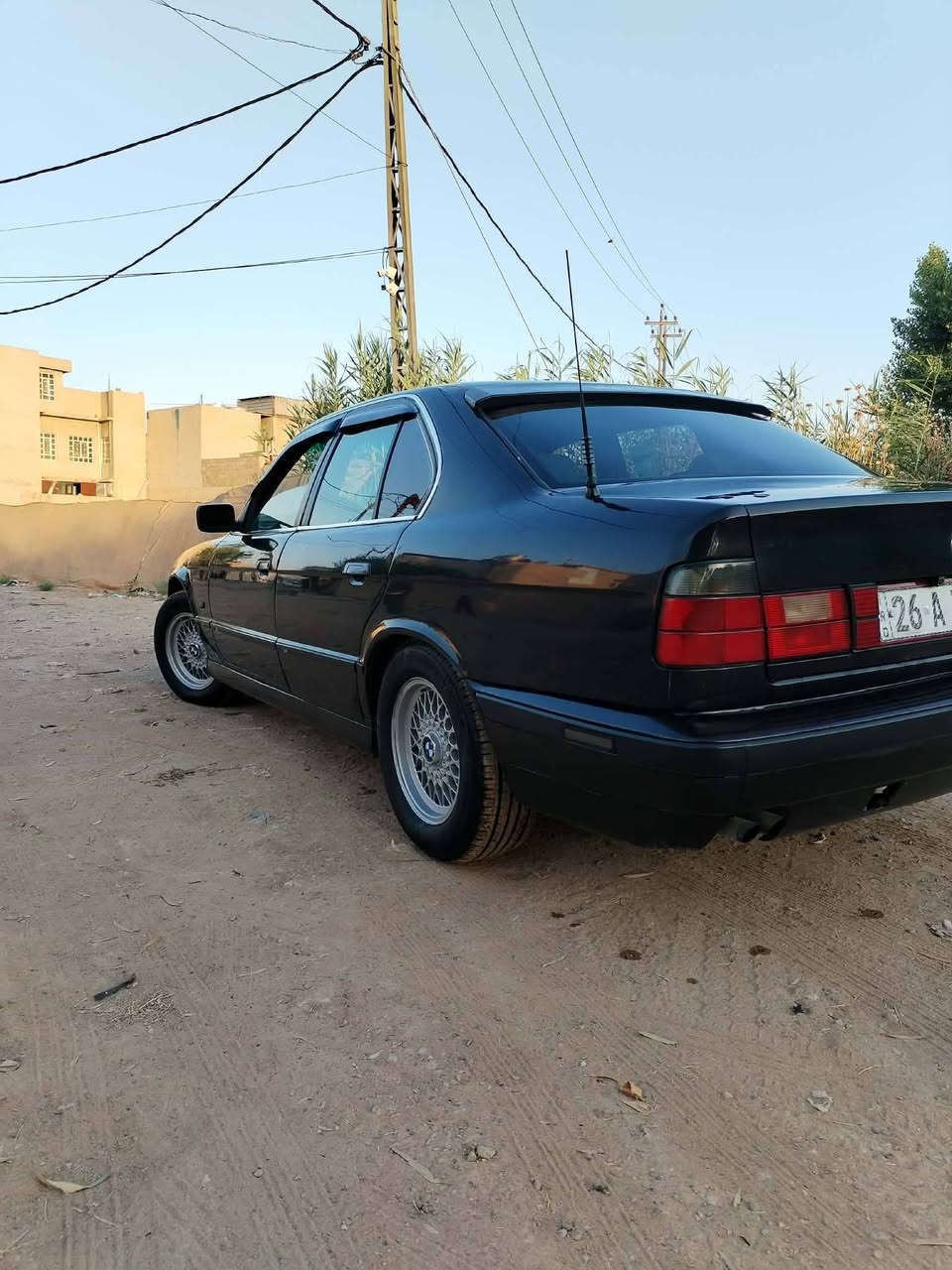 السلام وعليكم
سياره بيئم للبيع525
موديل 92
مكينه وكير شرط 
سياره نضيفه صبغ عام بلا ضرر
طخم امامي خلفي جديد 
باتري جديد 
طخم تايرات جدد
سياره مايعوزها ربع
السعر 65وبيه مجال 
رقمها صلاح الدين شرعي بل موصل شرط التحول
***********
