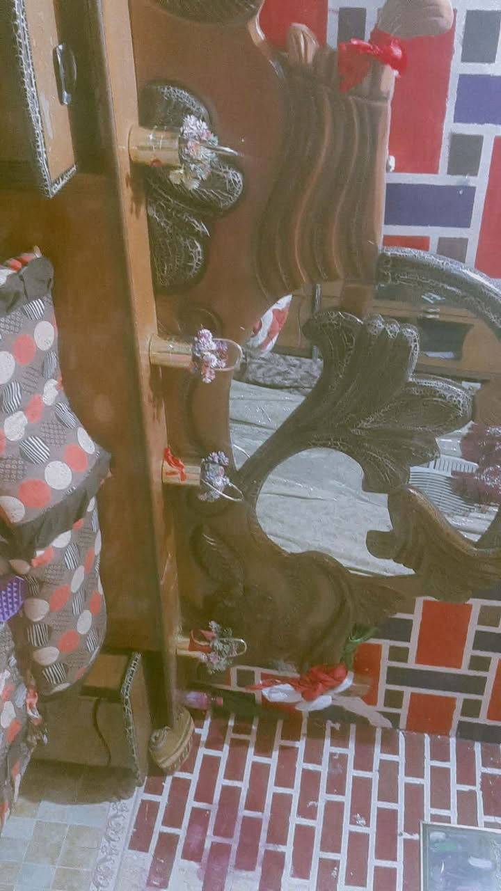 سلام عليكم غرفه أخشاب صاج نجاره عراقيه البيع السعر700
وبيه مجال مكاني سوك الشيوخ ناحيه الطار ‭٠٧٨٣ ٨٥٦ ٣٦٧٢‬
