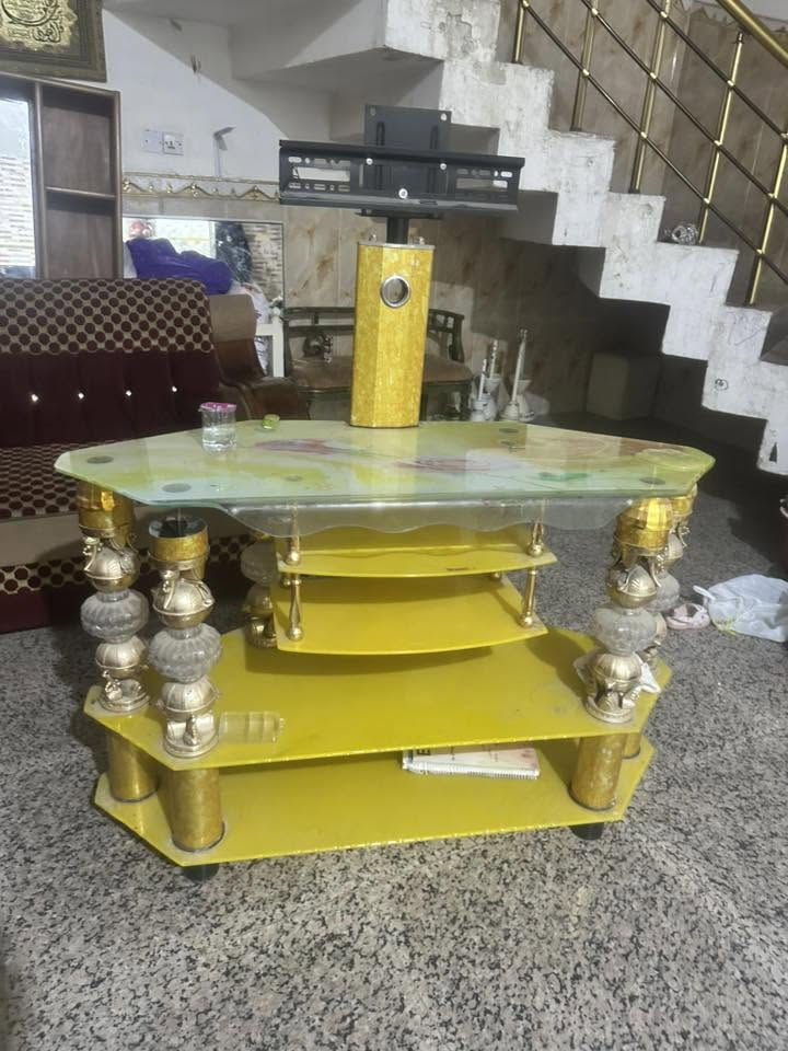 كنتور ٦ أبواب ١٢٥ قفل والبوفيه ب٥٠  صاج ميز بلازمه ب١٥ عفيه لحد يداهر عنوان حي لاصدقاء ***********
