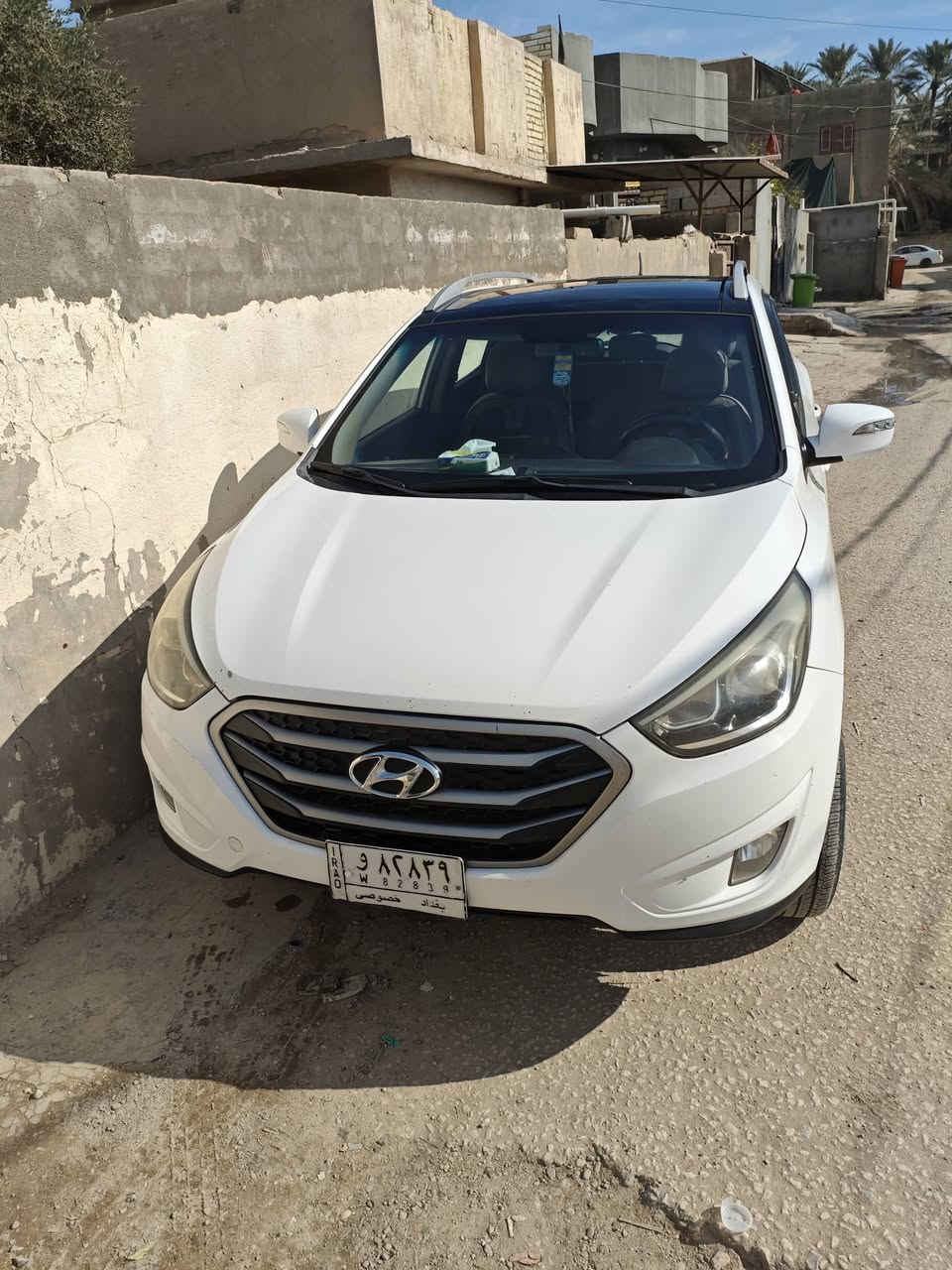 توسان موديل 2016 بانورما رقم بغداد  السيارة كفالة عامة ماعدا شبر بارد وموجود صورة  السونار الكشنات جلد  بس اني مخلي دوشمة عادية للحفاظ عليها . السيارة ماشية 160  . السعر 175 عنوان السيارة بابل - جبلة  لتفاصيل أكثر التواصل مع ***********.
