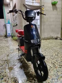 للبيع او للمراوس دراجه شحن جديده علفحص 4 باتريات 3سرع السعر275 للاتصال...