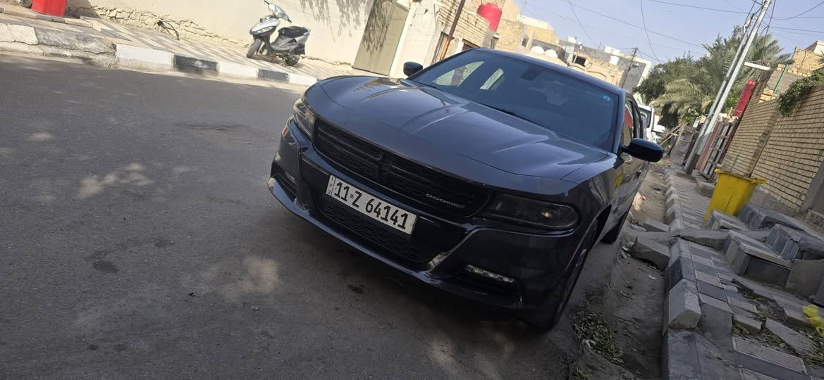 السلام عليكم جارجر فدرالي ٢٠٢٣ توو ويل محرك ٥٧٠٠ ماشيه زيرو ٤ الاف فقط زيرو بغداد شرط تحويل مابيه برغي مفتوح بس كلير القطع البيه طلقه غرفة جديدة وشرط بدون صبغ كلير فقط دكة جاكوج مابيها  حدادية ومحرك كارتون بعده ويل sxt بروجكترات تشغيل عن بعد حيلل جديدة والحقيقة احلى من صور سياره بالعافية ع ياخذها مكانها الناصريه مركز  سعر ٢١٠ 
*********** واتساب
*********** اتصال
