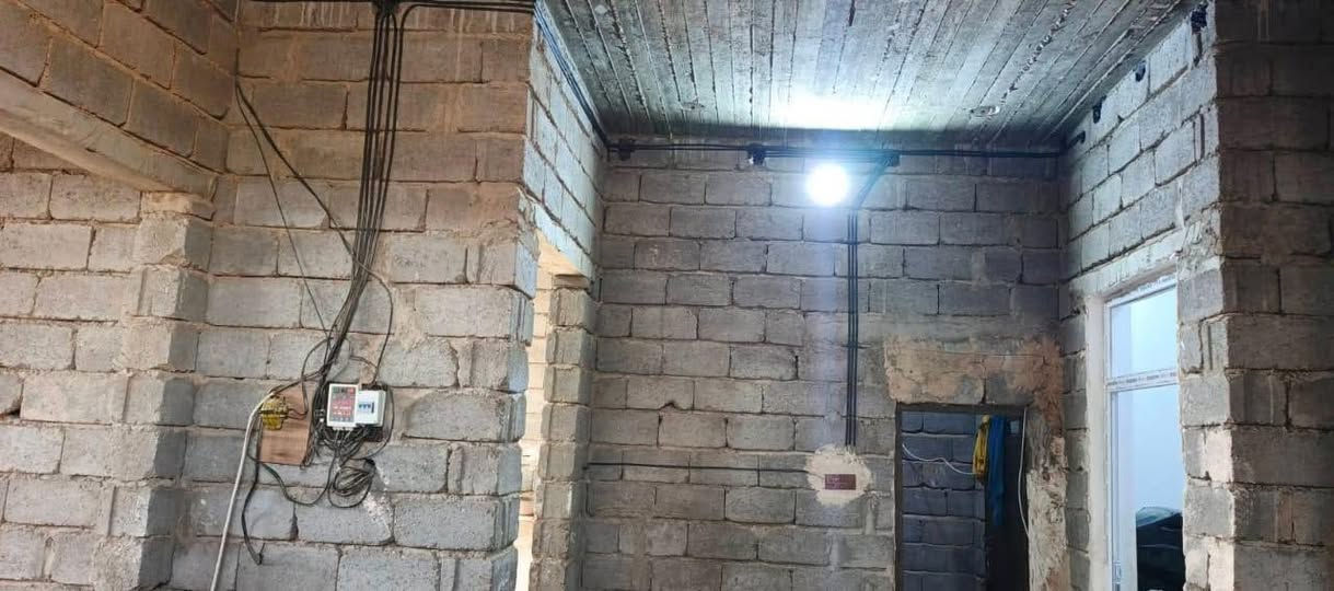 السلام عليكم هيكل طابو زراعي سند 25 مساحة 400متر
للبيع الفلوجه الشهابي الهيكل نص من عنده ماسس كهرباء و مجاري كامله  سعر 28 و بي مجال
***********
