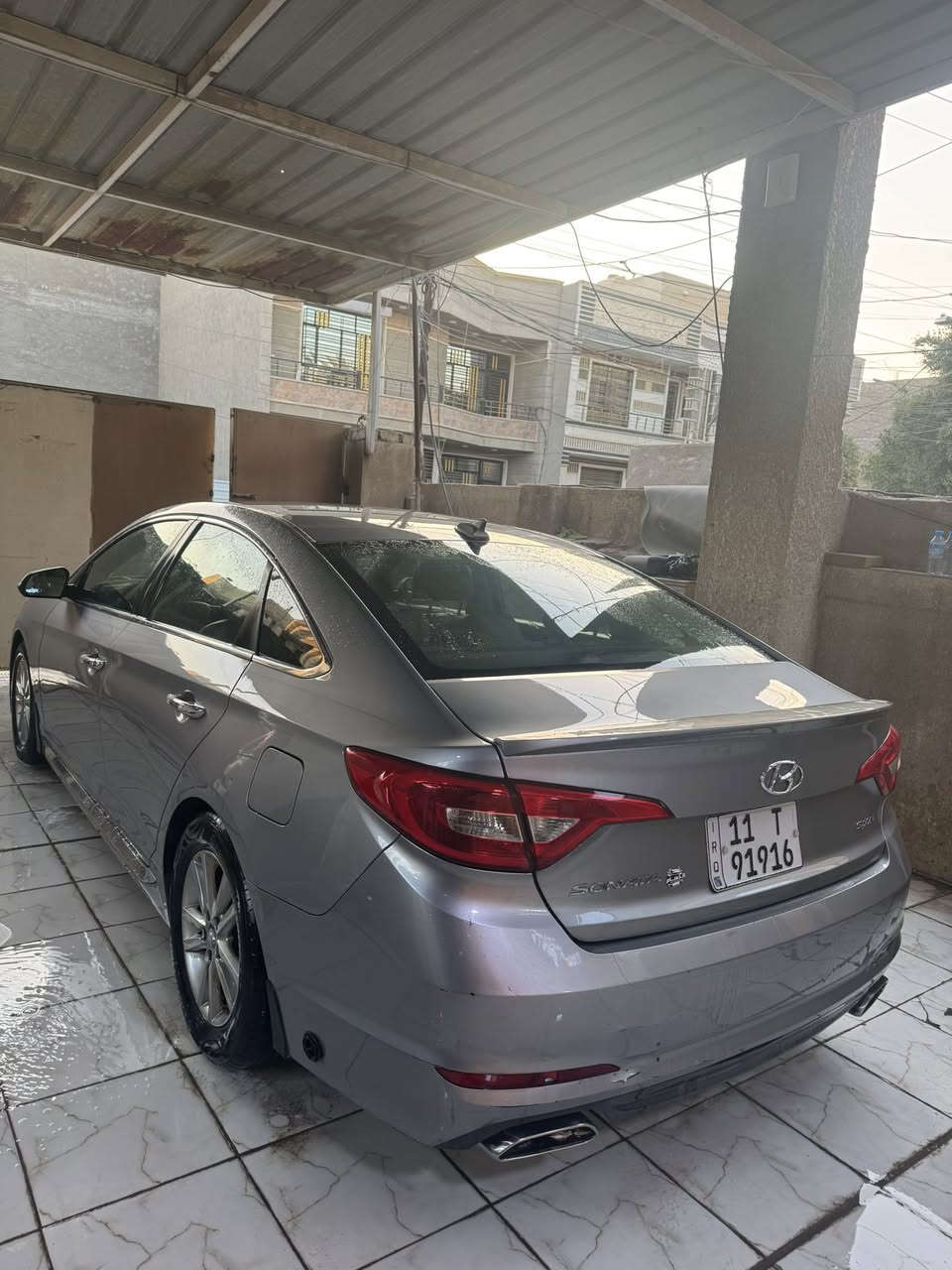 السلام عليكم
سوناتا 2015 
رادار جانبي 
شاشة
تدفئة كشنات
منضومه غاز
مكينه جديدة لا تبخير ولا تنقيص
حادثها جاملغ السايق صبغ فقط
سعر 125 
رقم ***********
