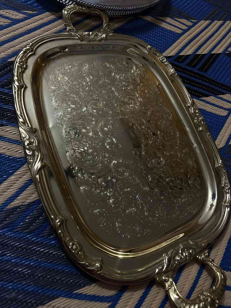 صياني نحاس ٣ مطلي بذهب ٢٤ ووحده مطلية بفظه للتواصل ***********
