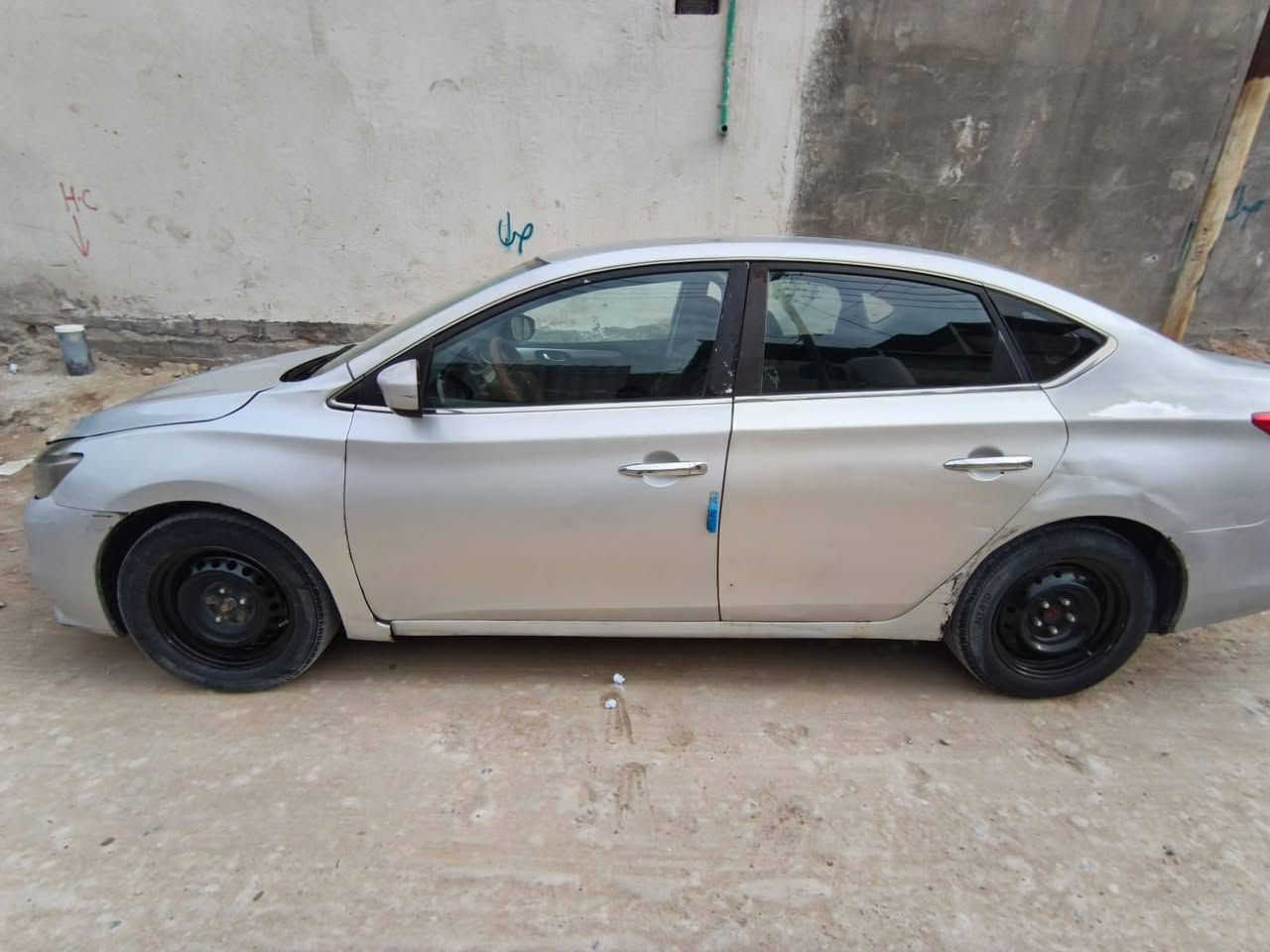 سنترا 2016 للبيع
سياره جاهزه من كلشي
كير مكينه حداده تبريد كفاله
حادثهه بنيد وجاملغ يمنه
ماشيه 160
السياره بأسمي تحويل ثاني يوم
مكاني بصره زبير
الرقم ***********
