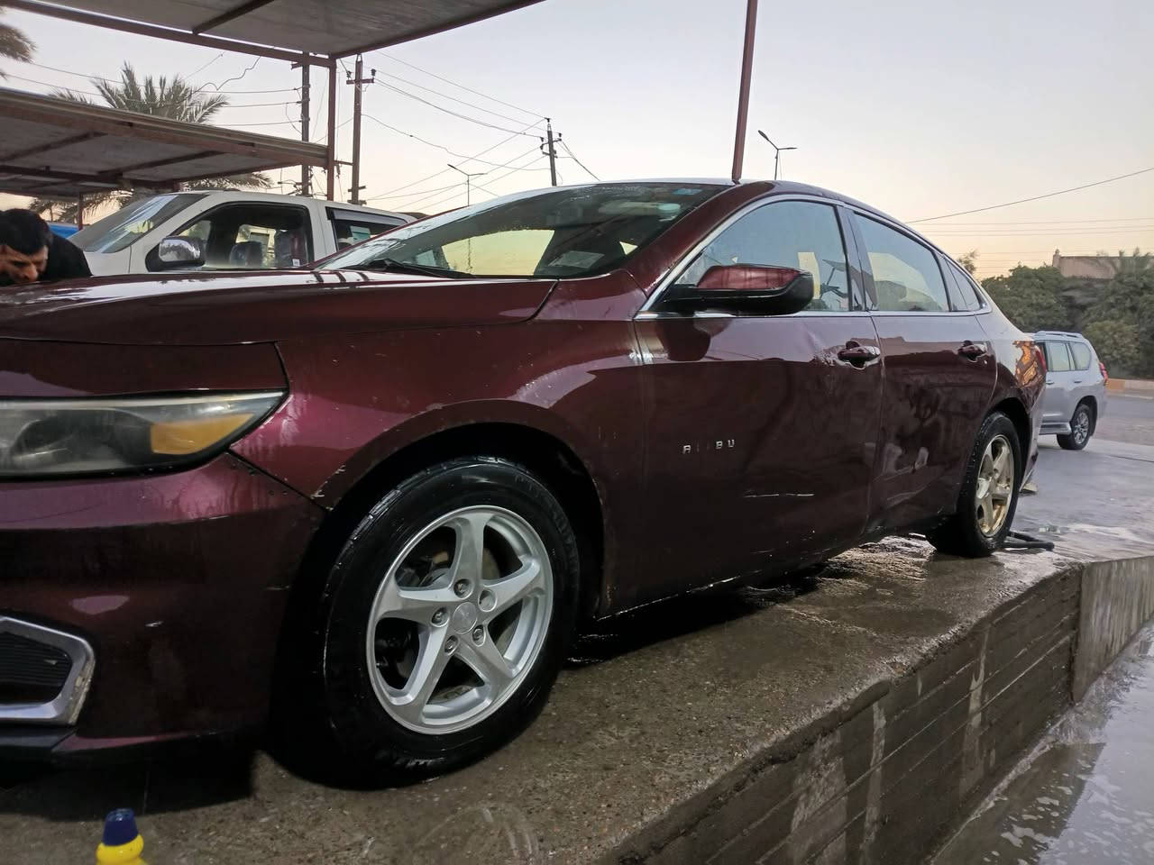 ماليبو ١٦  سعر ٦٥  او مراوس بنفس سعرها مكينة ١٥٠٠ تيربو كير AT المرغوب حادثها جاملغ خلفي  ٦ بصمات تشغيل و٤ بيبان وصندوك  جاهزة من كير محرك كهربائيات  بس تحتاج بولش وكمبريسر راعيها بمنطقتي تحويل مباشر. مكاني بغداد حي اور 
*********** واتساب  كملت نواقصها بقة بس التبريد
