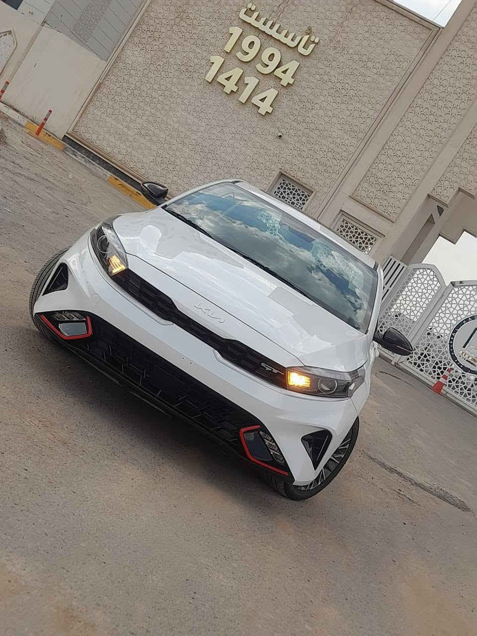 فول ١ على ١ 
محرك ٢٠ دوش
بصمه ابواب بصمه تشغيل 
سلايد 
تشغيل عن بعد  
كشنات جلد وتدفئه تبريد كشنات 
تبريد قطعتين
شاشه كبير و ابل كار بلي واندرويد اوتو 
سستم سماعات هارمن كاردن
كامره دواره 
صندوق ذكي 
رادار امامي خلفي جانبي 
تحديد مسار قياده اليه 
كروز سرعه تفاعلي 
هاند بريك بصمه 
اوتو هولد
لون سياره ابيض 
شحن وايرليس
لايت امامي خلفي ليد
بقيه موصفات معروفه 
سياره جديده ماناقصها اي شي 
💥الضرر سياره شويه بوند صبغ مع نص جاملغ سكن 
بدووون دواخل نهائي ولا ايرباك
سياره كاتي يترقم شمالي بعدها مامخرج
مكان سياره موصل المعارض 
💵 السعر وتفاصيل أكثر اتصال واتساب 
0.7.7.2.1.3.3.6.6.0.0
0.7.5.1.5.4.4.6.4.3.0 موصل, نينوى


**إذا كنت صاحب هذا الإعلان وتريد حذفه لأي سبب، رجاءا أرسل رسالة إلى الدعم الفني**