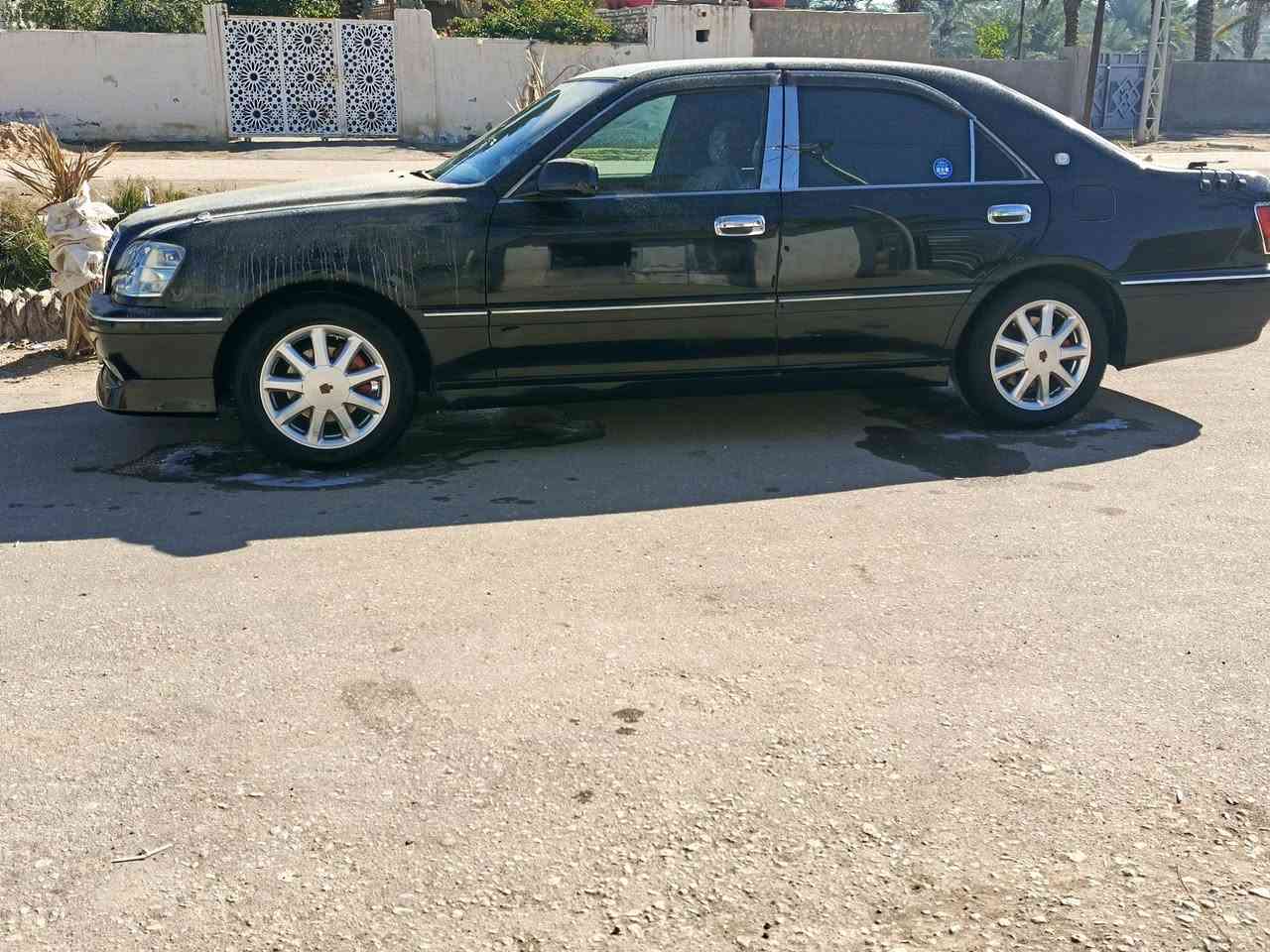 السلام عليكم
سيارة ملكة للبيع موديل 2001 كفالة عامة صبغ بلبنيد فقط.مدفوع كمرك وضريبة السيارة بيها قرص يعني معلومات كاملة السعر 118 وبيها مجال والشراي يتصل اعتذر عن الرد بلخاص بسبب الاشغال واليجي كل الهلا بية. الرقم ***********
