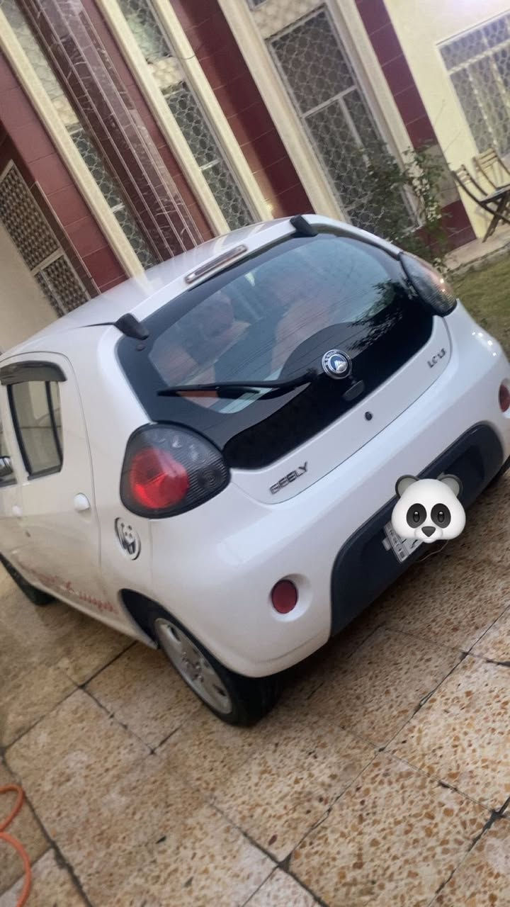 السلام عليكم للبيع جلي باندا موديل 2013
جاهزه من كالشي✅ 

اظافات شاشه كبيره وكامره ويل كب كروم ✅

السعر 46💰 رقم بابل مشروع وطني تتحول في اي دائره مرور مكان السياره بغداد 

غير متاوجد على النت

 للستفسار تواصل على الرقم   ***********
