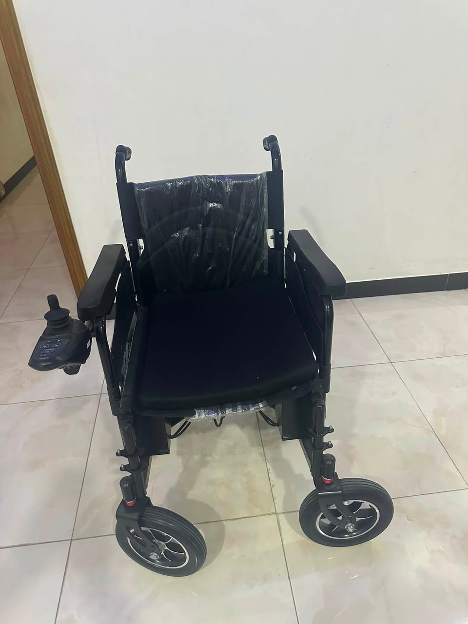 عربانه لذوي الاحتياجات الخاصة 

ممستخدمه اخت الجديده سعرها قفلها ٥٥٠ الف

مكاني بغداد /الكرخ /جكوك 

***********
