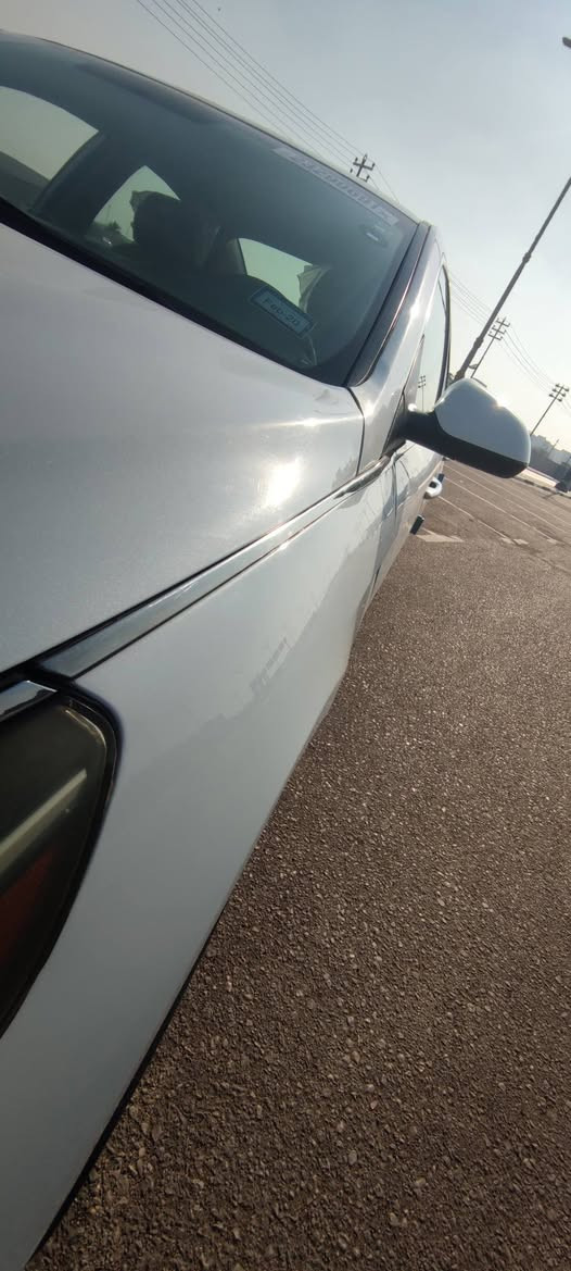 هيونداي سوناتا2018 مريكي محرك 2400. جداي مكاني كربلاء 
سياره جديده جديده 
شرط جديد سياره مال بيت
..

((مكفوله من ضربه فقط جاملغ امامي. صبغ

وباقي تكحيل

.. سماعات  
تحكم ستيرن...
قطعتين 
حساسات خلفية...
شاشه كبيره.. و كامره دواره  ..

بكلايت خلفي لد 
و لد أمامي 
ثلاث انضمه قياده.
 بلاد... دواخل كلها بلاد بلاد ..
ويل لمتدد.. تخم تاير جديد 
.
بلوتوث مكان شحن...... .. 
   صدر جديد
محرك و كير ما مفتوحات خلاص 
بكل سياره ما مفتوح برغي .....
محرك 2400 ... جداي
كير ومكينه بلكارتون صدر خلفي وامامي جديد
تخم تاير...
ويل بلادي ... 
مانقصها لو برغي نضافه 1ع1
رادار بل مري بيع او مروس 

رقم

*********** كربلاء, العراق
