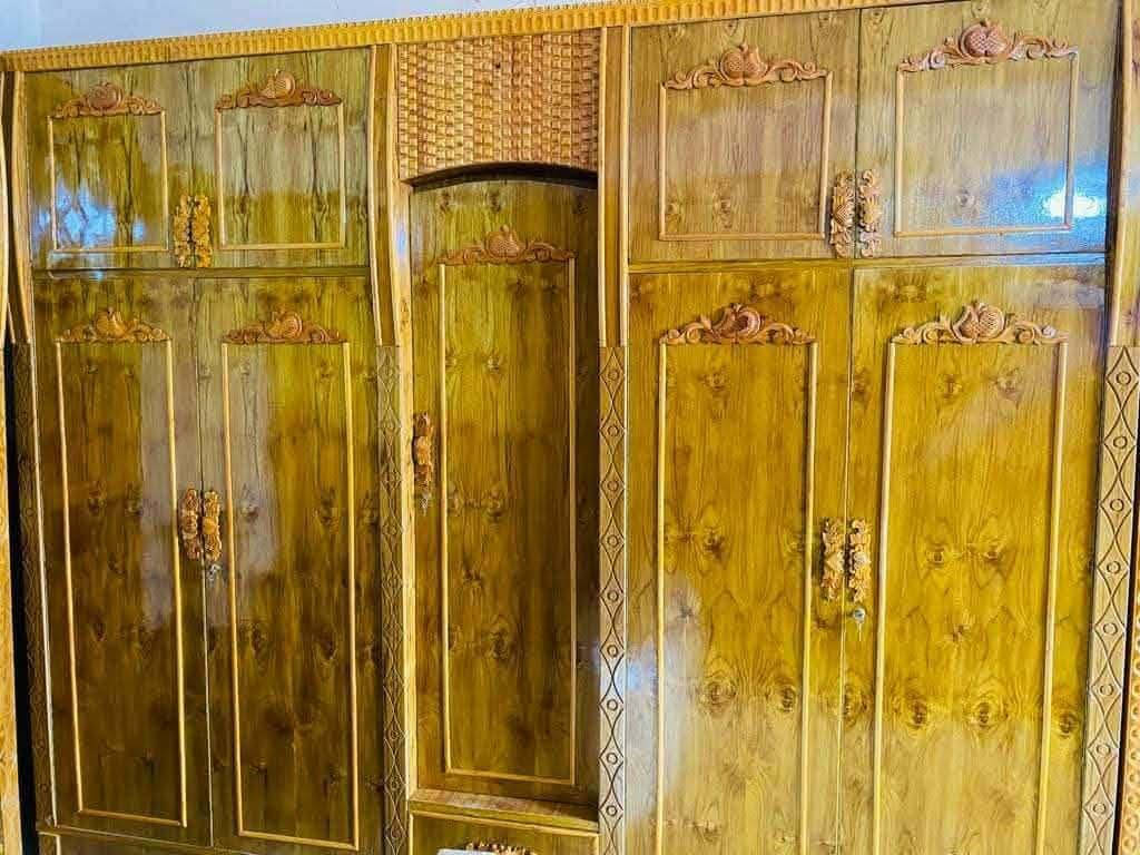 غرفة نوم جدد ما مستعمل

خشب عراقي صاج زان 5 ميلم 

صبغ حراري 

السعر950 الف 

مكان موصل الطلب والاستفسار التوصل عل خاص

يتوفر توصيل


**إذا كنت صاحب هذا الإعلان وتريد حذفه لأي سبب، رجاءا أرسل رسالة إلى الدعم الفني**