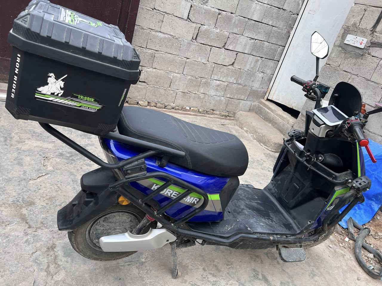 السلام عليكم ماطور للبيع نضيف من كلشي بطاريت فول ماصار شهر من فتحته من الجيس السعر 750 وبي مجال للاستفسار ***********
