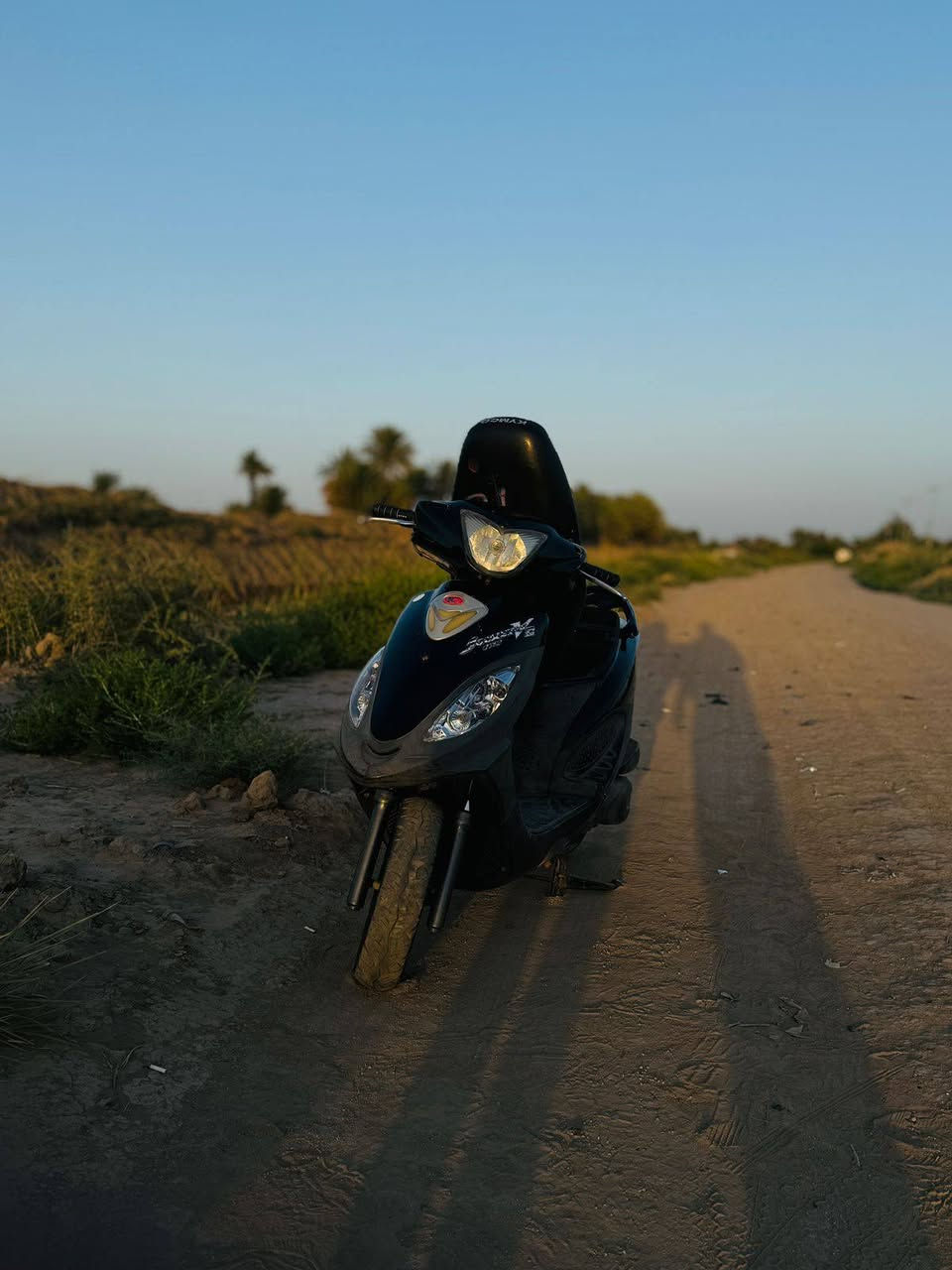دراجه كامكو في تو للبيع
مابيها نقص نضيفه 
سعرها 700 وبيها مجال بسيط 
مكاني غراف 
رقمي 
***********
