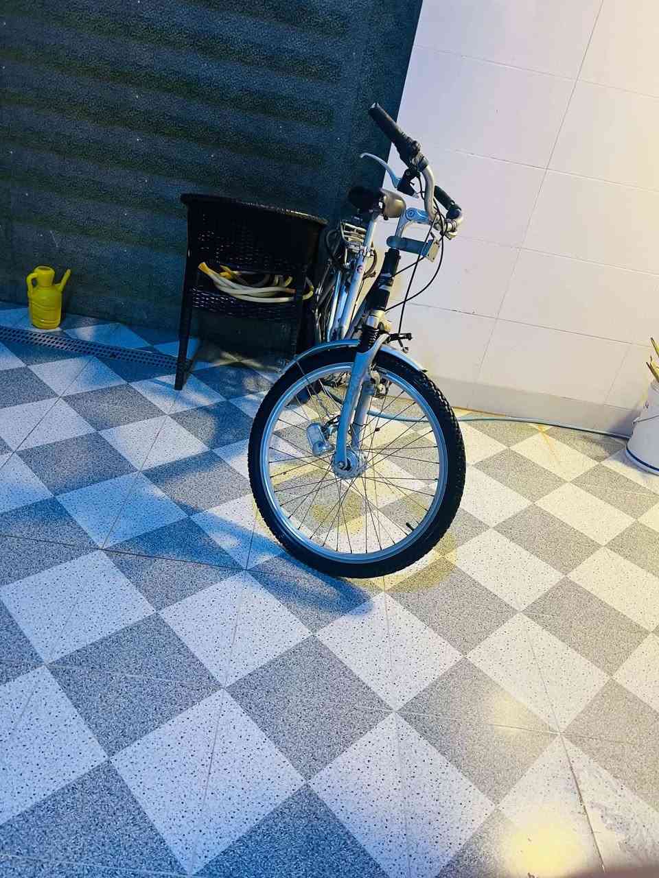 سلام عليكم بايسكل للبيع حجم 26دبلاتت شغاله سعر 75وبي مجال🤞🏾💤


**إذا كنت صاحب هذا الإعلان وتريد حذفه لأي سبب، رجاءا أرسل رسالة إلى الدعم الفني**