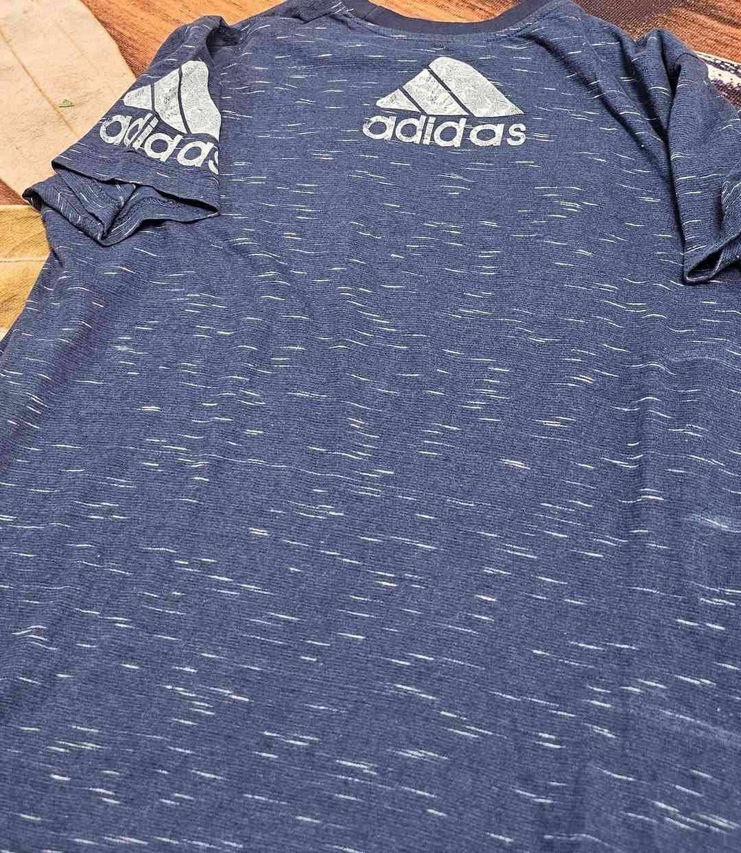 قطه لداداس اصليه نظافه 100% قياس XL
عرض الصدر ٥٨ اصلي فول قطن


**إذا كنت صاحب هذا الإعلان وتريد حذفه لأي سبب، رجاءا أرسل رسالة إلى الدعم الفني**