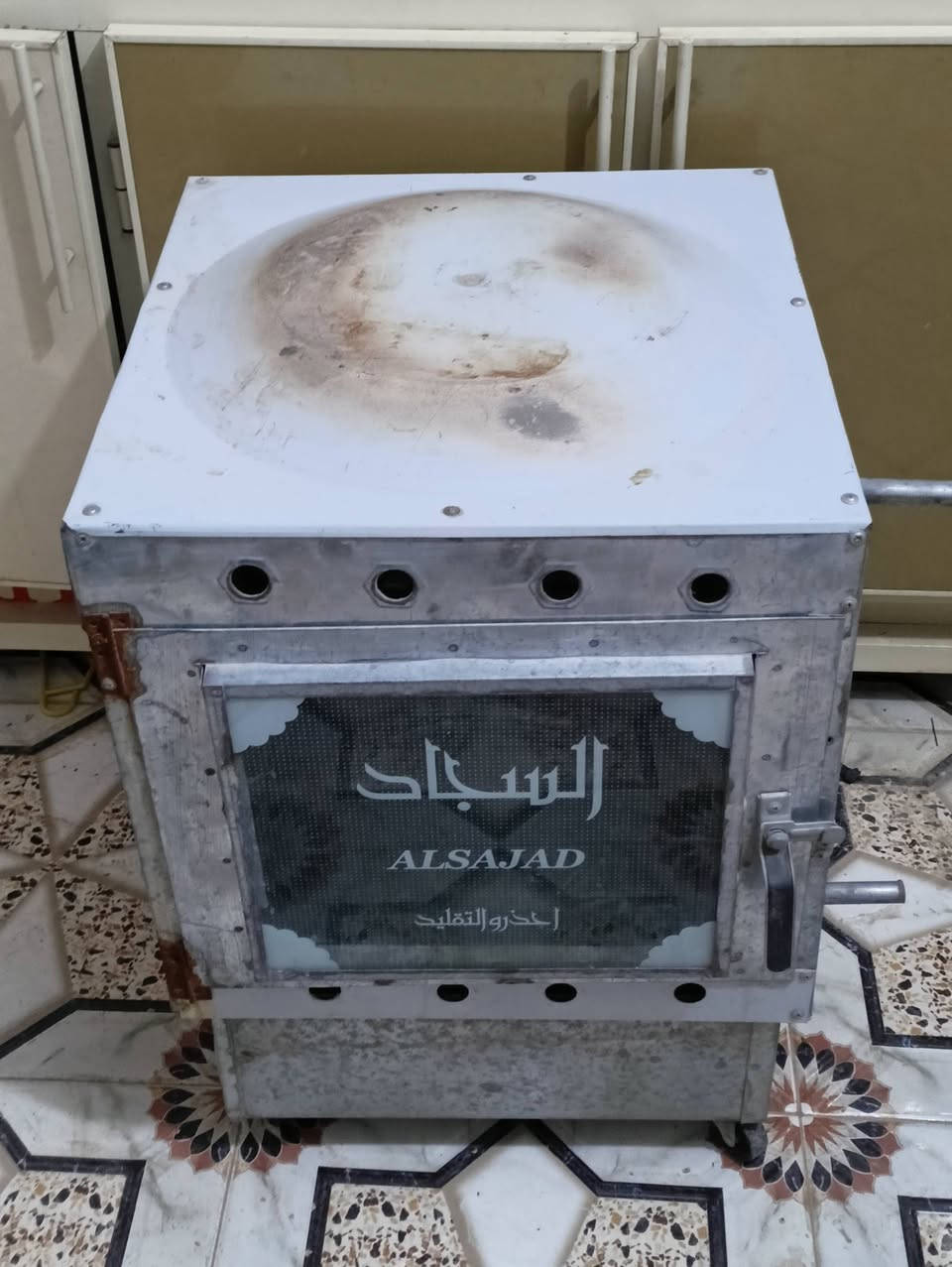 فرن غاز للخبز والشوي مستعمل مره واحده السعر 45 وبيه مجال قليل


**إذا كنت صاحب هذا الإعلان وتريد حذفه لأي سبب، رجاءا أرسل رسالة إلى الدعم الفني**