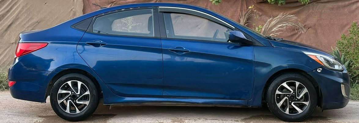 اكسنت موديل 2016 وارد امريكي حادثها جاملغ وبنيد بدون دواخل وبدون ايرباك سطحي كير ومكينة وحدادية وتبريد جاهزات مكينة 1600 السيارة بأسمي
سيارة نظافتها نفس الصور ب٨٠ وبيها مجال ***********
