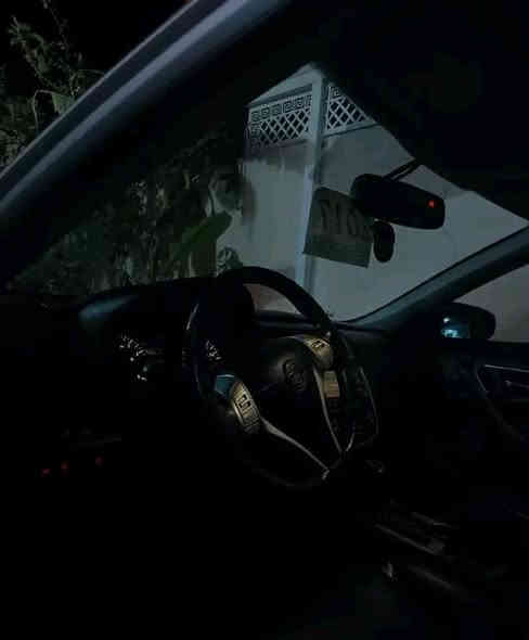 السلام وعليكم
نيسان التيما ✈️ 

موديل 17👀
تبريد ثلج ❄️ 
تدفئه شغالة 💯 
تنتة 🫶💙 
شاشة بلادي 📷
كامرة 🤎
سيارة جديدة 💚
محرگ جديد 
4V✈️2,5
وراد امريكي 🇺🇸
سيارة فول 🧿🪬
مكاني ديالى خانقين او جلولاء 
***********
***********
السعر 135 🪬 بيع او مرواس 
جماعت العشرين لاحد يعلق 👉
اعذروني على الإطالة 🖐🏼
