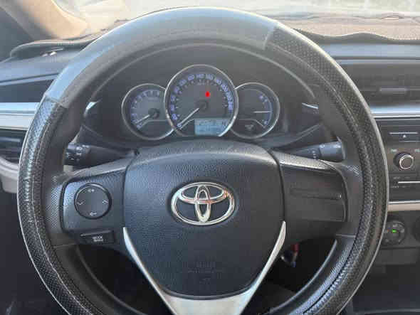 السلام عليكم 
كورلا ياباني موديل ٢٠١٥ خليجي
السيارة ما بيها حادث قوي عدا بارد بالبابين عكس السايق و دعامية امامية مبدله اصلية 
السيارة ماشية ١٤٧ الف 
رقم بغداد باسمي سنوية و هزة جديدة 
مكاني بغداد الكرخ حي الخضراء
السعر ١٣٠ 
التواصل على الواتساب ***********
