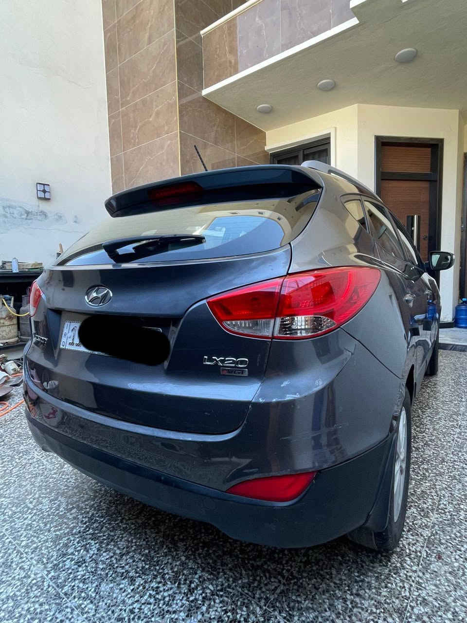 للبيع توسان 
موديل 2014 خليجي فول مواصفات عدا البصمه 

بيها 3 قطع صبغ بنيد وجاملغ وباب السائق بدون دواخل  السياره جاهزه وبدون نقص رقم بغداد الجديد بأسمي تحويل مباشر 

 السعر 130 وبيها مجال 

للأستفسار ***********

عنوان بغداد
