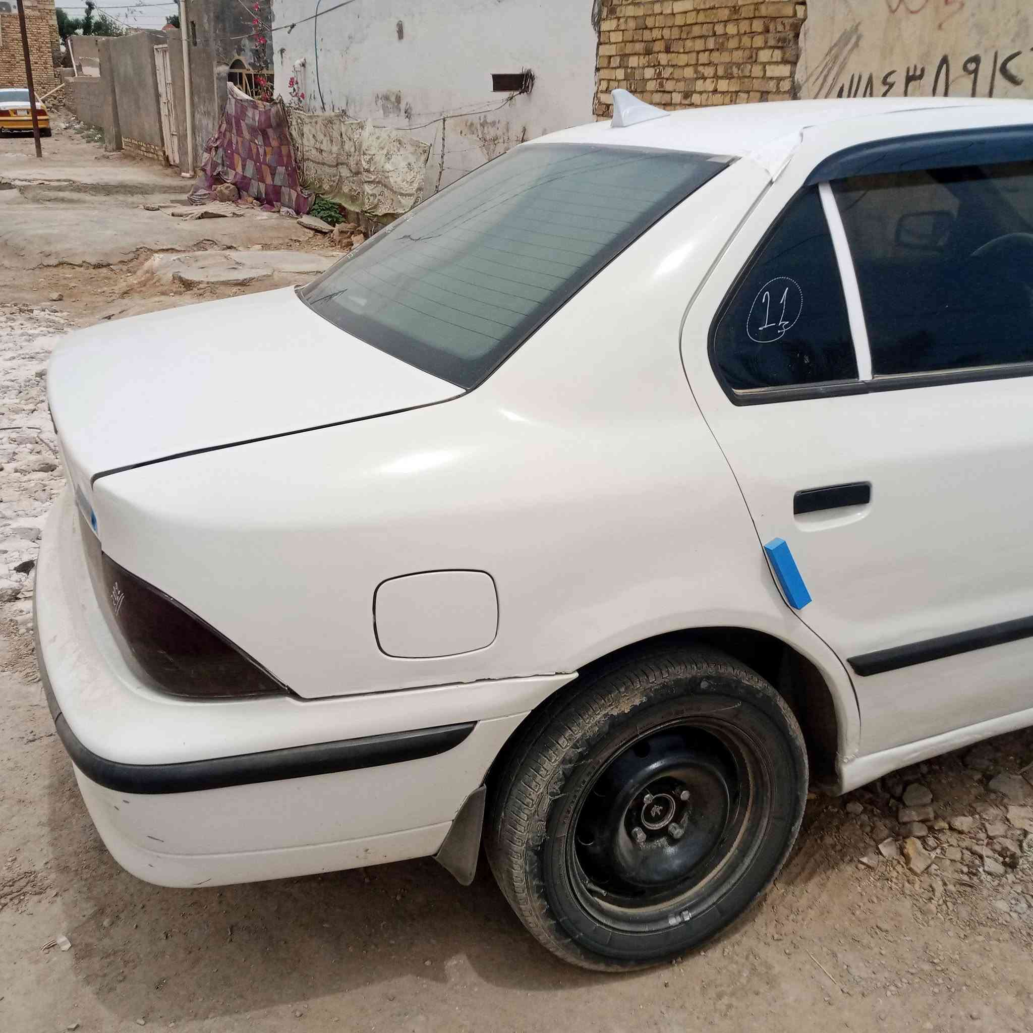 السلام عليكم سمند للبيع موديل 10 كير ومكينه شرط حداديه جديده السياره جاهزه ربع ما تذب  عليه عوزه بس التبريد السعر 29 وبيه مجال كان السياره الديوانيه الحمزه الشرقي الاتصال ***********
