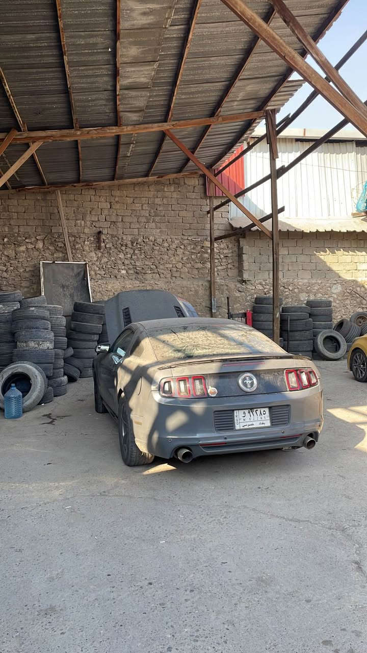 موستنك 2011 محدث 2014 
كلشي بيها محدث 
السياره تغيير لون سمنتي 
حادثها 3 قطع 
محرك 3700 v6 
ماشيه 135 الف 
رقم بغداد 
سعرها 85$ وبيهه مجال بسيط 
مكانها بالموصل الزهور 
*********** 
*********** موصل, نينوى
