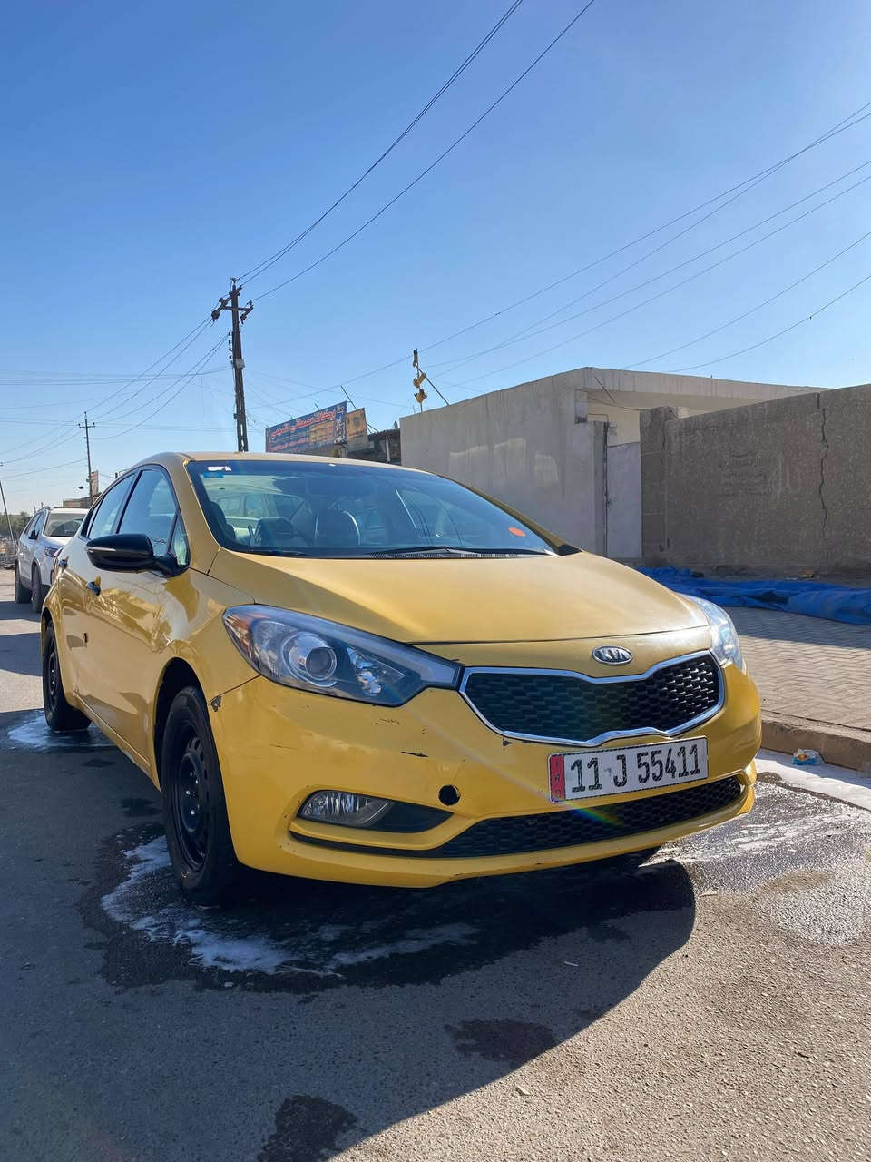 من رخصت مدير الكروب
السلام عليكم للبيع كيا فورتي موديل ١٤ صفره رقم بغداد 
حادثها بنيد السياره جاهزه للأخير 
دوشمه عام تخم تاير تخم ويل 
ربع متصرف عليها 
السياره رقم انكليزي بسمي ثاني يوم تحويل مصفره هيئه 
السعر ١٠٤ وبيها مجال شي قليل للشراي 
مكاني بغداد البياع حي الري 
رقم *********** بيه واتساب

