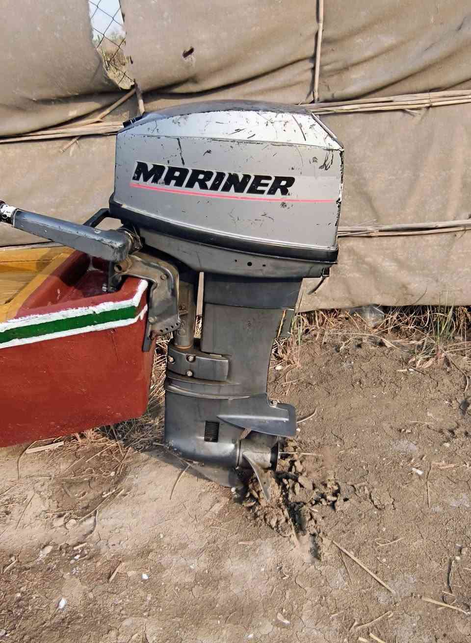 سلام عليكم للبيع بلم 14ذراع معه مكينه 25مارنر مامفتوحه لاكير ولا محرك ***********
