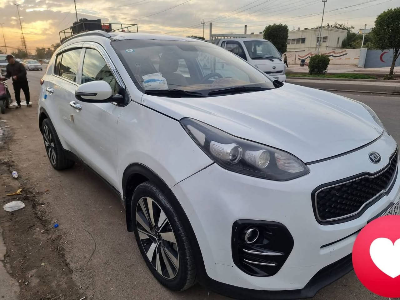 السلام عليكم سبورتج 2017 خليجي صبغ عام ابيع عام السعر 127 بيها مجال للإستفسار ***********
