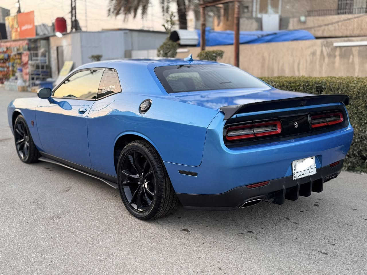 جالنجر بحري GT 6 سلندر 3600 تو ويل
موديل 2016 ماشية 99mil ، رقم بغداد
حادثها جاملغ بنيد ، سونارها وصور حادث بلمنشور
سيارة فول مواصفات ( كشنات كهرباء وجلد وتدفئة تبريد ، تدفئة ستيرن ، دكمة سبورت ،تشغيل عن بعد ،دخول ذكي) فول عدة الفتحة 
عليها عدسات زرع لد كلش مرتب ب300$ سويتة 
عليها شوتة رياضية Kn سعرها 400$ اصلية ، يعني اطلع بيها بنص الفيضان والمي كلشي ماعليها لاتسحب مي ولا شي 
تخم تاير جديد
كير محرك تبريد كلة كفالة 
حجر بيئة موجود وكفالة لبلادي
السيارة مرتبة وحلوة صارلها سنتين عندي
والسيارة مال جناي ماتعبة نظيفة ،
سعرها 160 بيها مجال بسيط
ومكاني بغداد الدورة 
خاص لو *********** 
، تحياتي
