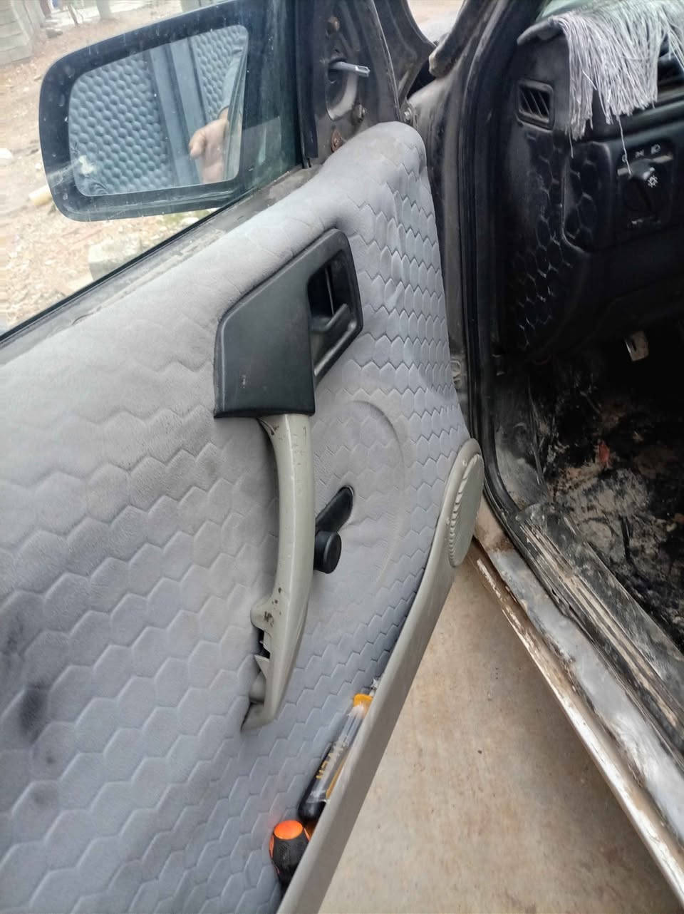 ئۆپڵ مە کینە ٢٠ گشت گیانی بە شە رت سە نە وی وە کالە بە شە رتی ماڵی کە س نە بێ پارە ی کە سی تیا نە بت چوار تایە ی زۆر باشی لە ژێرە گە رمی مە زبوتە دە عمی نیە بۆیاخی زۆر جوانە تازە بە رگە کوشنو بە رگە دە رگای تێگیراوە  سعری 24 گە ڵا.***********لە سلێمانیم السليمانية, العراق
