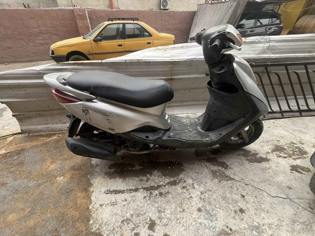 دراجه بريز ١٤٠ للبيع مكاني شارع فلسطين رايده ٦٥٠ رقم تلفون                     ***********
