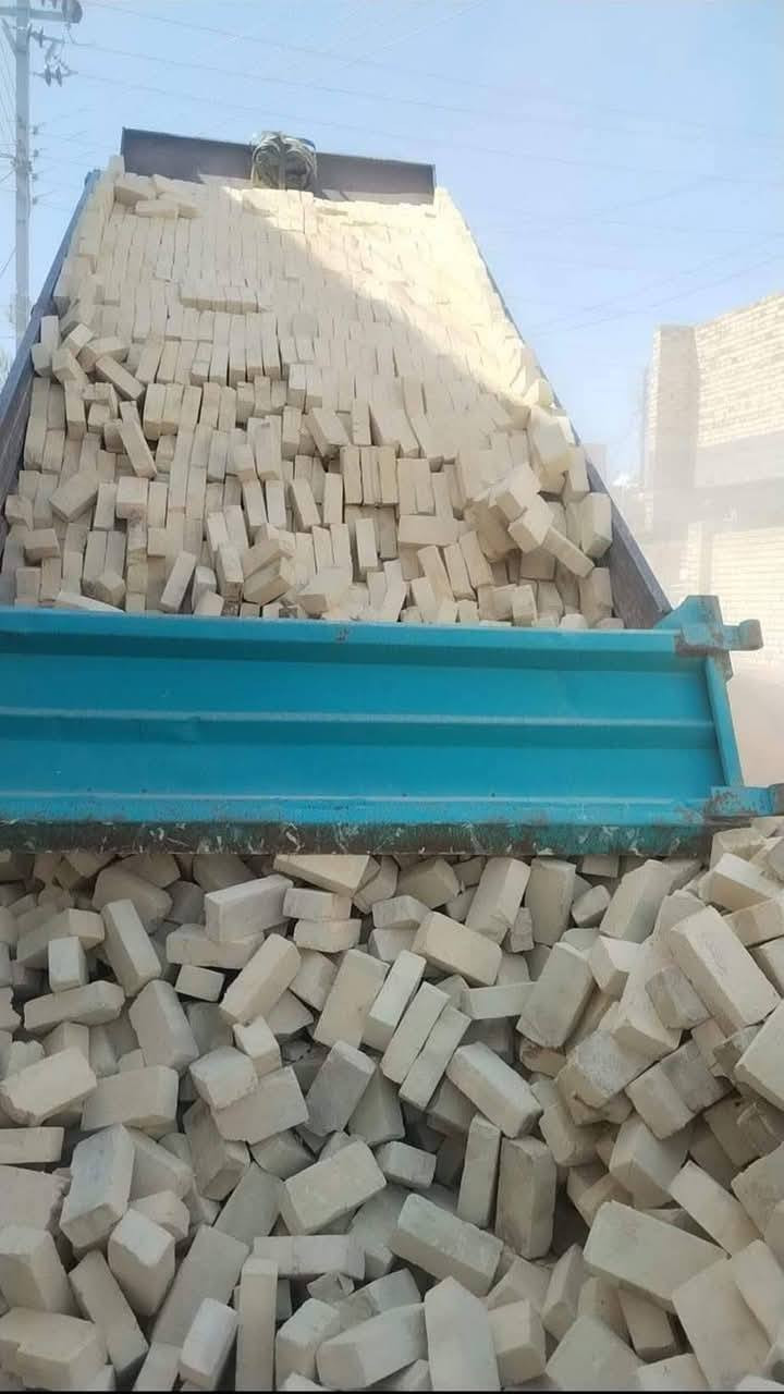 طابوك  توصيل ***********
 جميع اقضيه ونواحي ميسان  #طابوق معامل العمارة  عدد ٤٠٠٠طابوقه #وزياده# 250 ويوجد كسر للبيع  اتصال  على الأرقام التاليه أو مراسله عل واتساب //  ***********
نوع بيرنا  معامل الطيب   
ونوع انجكتر. قوه ولون وعدد كامل وقالب واحد  #ميسان #المجر #علي الغربي #المشرح #كميت #علي الشرجي# الكحلاء #ميمونه على مدار 24 ساعه# عمارة, ميسان
