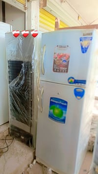ثلاجات للبيع باله جديد  جميع الاحجام ويوجد صيانه شرط ضمان  غسلات  ثلاج...
