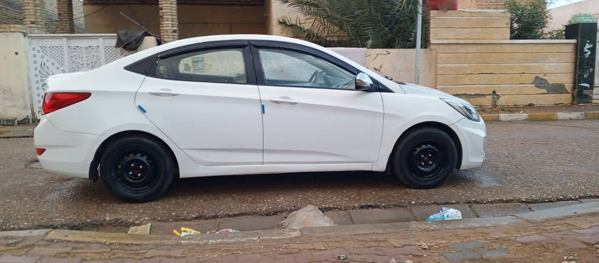 سلام عليكم للبيع اكسنت موديل 2015اوتماتيك خليجي مكينه 1600 سياره فول موصفات  مكفوله كفاله عامه  عده بنيد مبدل  مكينه وكير مكفولات سياره جهازه  حداديه جدد كهربائيات كله شغاله تبريد ثلج تخم تاير جدد سياره جاهزه  سنويه 2026مشروع وطني سعر 85وبيه مجال مكاني ميسان العماره رقم***********
