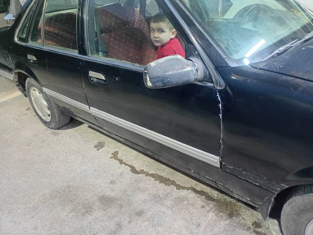 سلام وعليكم دايو برنس كير اوتوماتيك محرك مفتوح جيد صدر الامامي جديد وصيته من لكصه لحاويه من لفلوجه سياره مصبوغه عام بدون حادث موديل ٩٥ هزه وسنويه لسنه ٣١ جديده جامه أماميه جديده لبطاين وسط سياره بسمي بغداد نكليزي سعر ٢٩ ورقه مكانها زيونه *********** بغداد, العراق
