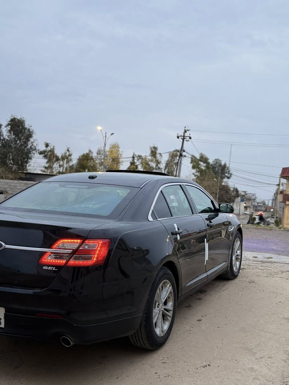 Ford taurus
‎ فۆڕد تۆرۆس  مۆدێل 2013 سفری ئێرەیە نیڤا 

‎ مواسەفات / SEL
خلیجی شەریکەی نیڤاـ ناو زەرد ـ سڵاید ـ شاشە گەورە ـ 3 شاشە ـ شەغال ـ تەبرید لەمس ـ سوکان ڤۆڵیۆم ـ تحدید سرعە ـ حاسەـ کوشن کارەباـ ئاوێنە فۆتۆ ئاوێنە کارەبا ـ کۆدی دەرگا ـ حاسەی تایەـ جام ئۆتۆـ لایت ئۆتۆـ دژە خلیسک ـ سیستەمی کۆمپیوتەریە خۆی  چێکی خۆی دەکات 147 هەزار  ڕۆشتووە"

٤ تایەی تازەی بۆ بەسراوە رەقەم و سەنەوی تازەیە تا ٢٠٢٩ یەک دینار مەسرەفی تیا نیە گێڕو مەکینەو هەموو شتێکی بە شەرت

بێ بۆیاخ تەنها دوو پەڵە ساردی هەیە      

نرخ 116 $ مەجال 
***********

