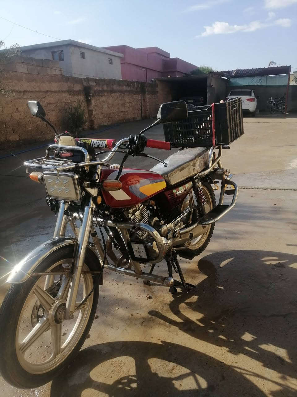 السلام عليكم ماطور للبيع بدوي نضيف كلشي شغال نكره سلف السعر ٤٥٠ المكان جنوب الموصل الحود 
*********** مراوس ب ستوته حت لو انطي فرق
