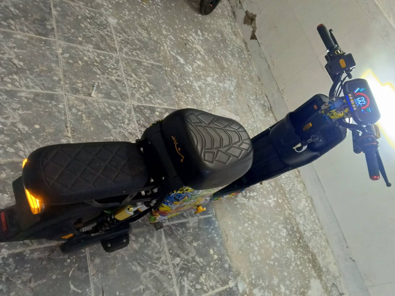 للبيع دراجه شحنR9 6 بطاريات دبل فؤل وصاروخ سعر 360 كربلاء ***********
