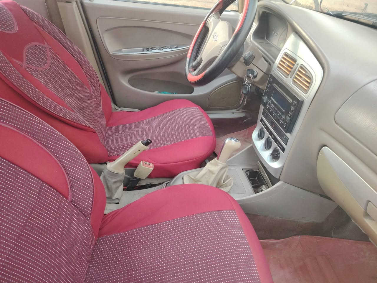 بيع مستعجل شيري كوين 2010 رقم بغداد الماني سنويه 27 نضيفه جدا  مكفوله من الضرر والصبغ والخياس كلها بلاد غرفه جديده تدفئه تبريد ترايها حلو جاهزه من كلشي السعر 38$ وبيها مجال مكاني بابل الحصوة للاتصال ***********
