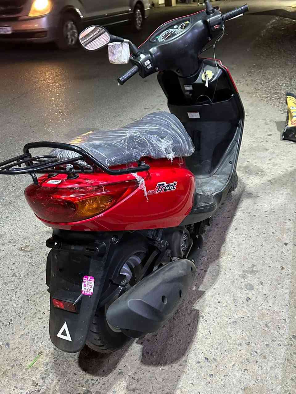 السلام عليكم  اكزز ياباني للبيع  الدراجه مكفوله كفاله عامه مصار هواي من نزلتها من رمبه الشراي يتفضل خاص والي بس يعامل رجاءا لا تدخل .
***********
