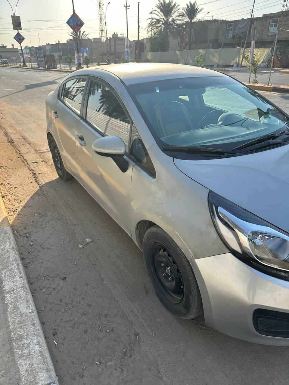 كيا ريو 2015 وارد خليجي بيها 3 قطع صبغ فقط كير ومحرك وتبريد وحداديه مكفولات  بسمنه محرك 16000
السعر 77 وبيها مجال للشراي للتواصل ***********عنواني كربلاء
