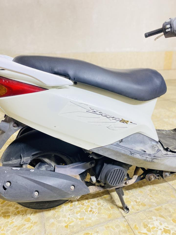 السلام عليكم بريز للبيع كفالة اي نقص مابيها بعدها رمبة صارلها شهرين نازلة شلعه معدل كهربايات  كفرات اشاير هورن دبلات كلجات كلشي بيها جديد
جيب وياك فيترية مو فيتر واحد اوراق المعرض موجودة منفس موجود
مكاني بغداد 
السعر ٧٠٠ وبيها مجال قليل  قليل قليل
تواصل واتساب ع رقم او الاتصال
***********
