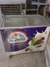 مجمدة • ما تبرد • رفوف خشب ١٠