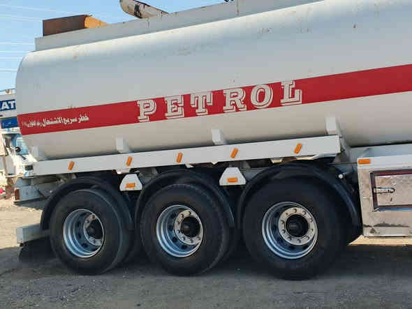 السلام عليكم ورحمه الله وبركاته 
فالفو سنكل امامي بلادي2003 كير عادي تانكي حازم ذرعه طوناج بويلر كامله جاهزه تخم تاير ماتصرف عليه
 ربع دينار اتصال***********
