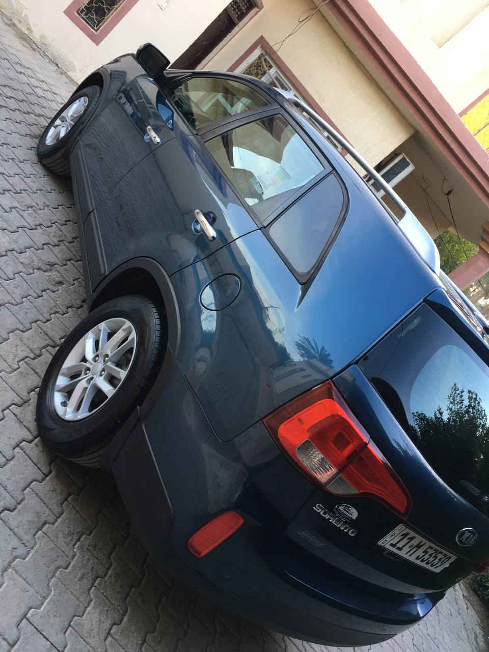 سلام عليكم اخوان .سورنتو موديل 2014 لبيع فقط رقم بغداد انكليزي بسمي . اخوان السياره جديده  استخدام شخصي فقط وارد امريكي ضرر دعاميه اماميه فقط وبيه جاملغ امامي صبغ  باقي كفاله مكينه كير مكفولات مكينه 2400 صدر امامي خلفي كفاله تبريد قطعتين  ثلاجه  موصفات تحكمات ستيرن جهتين شفتات سرعه نظام سبورت وايكو تبريد امامي خلفي تدفأ مقاعد اماميه بردات خلفيه بلاد كامره حساسات خلفيه اشاير مري مري شفط غرفه صاج اخوان السياره جدا نظيفه لسعر 136 ولشراي يتصل *********** ولمو شراي ينورنه بكلام طيب مثله . كربلاء, العراق
