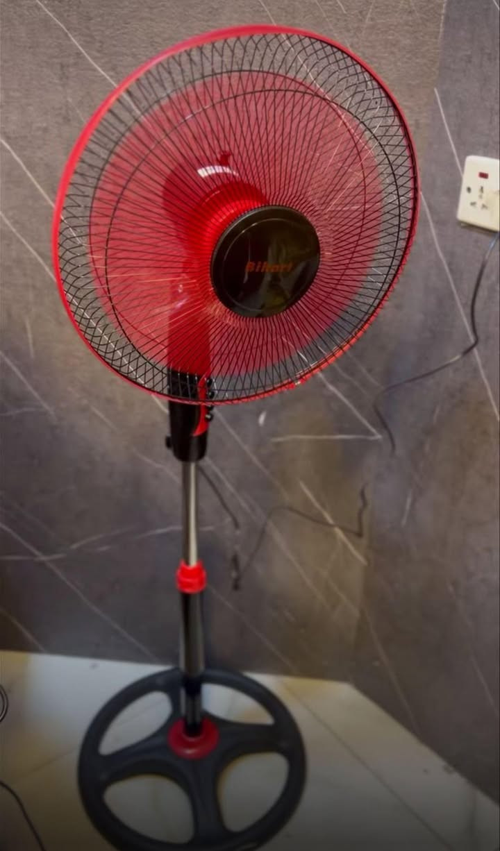 مروحة بهارات العمودية 16 إنج وصلت لتغير جو الغرفة بلحظات! 🌬️

تصميم فخم باللون الأسود والأحمر مع 5 شفرات لدفع هواء جبار 🦾
المروحة تشتغل بصوت هادئ جداً وماطور اقتصادي 
بيها 3 سرعات مختلفة مع ميزة الدوران الأفقي واسع 
ارتفاعها قابل للتعديل لحد 120 سم مع قاعدة دائرية ثابتة تمنع الاهتزاز 💎
يوجد خدمة توصيل لجميع المحافظات بغداد, العراق


**إذا كنت صاحب هذا الإعلان وتريد حذفه لأي سبب، رجاءا أرسل رسالة إلى الدعم الفني**